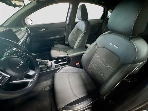 Used 2023 Kia Forte GT-Line w/ GT-Line Premium Package image 15