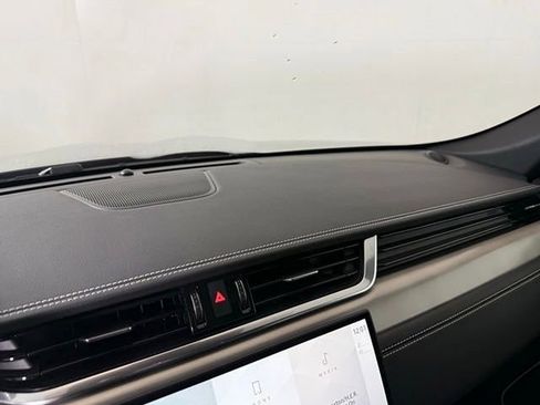 New 2026 Jaguar F-PACE R-Dynamic S image 32