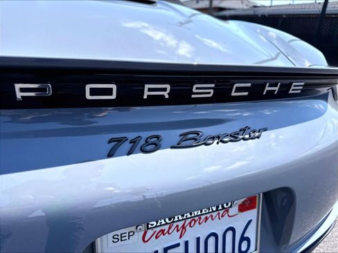Used 2024 Porsche 718 Boxster RWD image 11