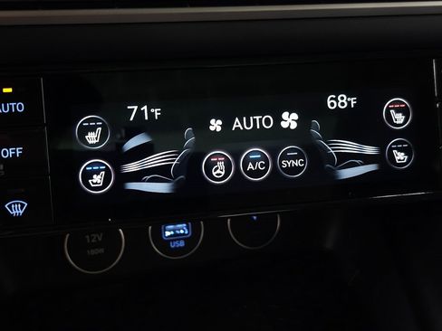 New 2026 Genesis G70 2.5T Prestige image 25