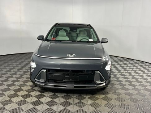 Used 2024 Hyundai Kona Limited image 11