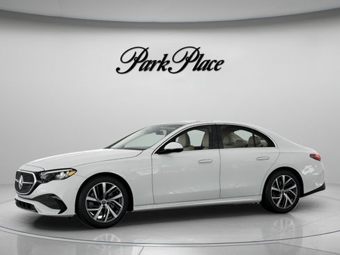 Used 2026 Mercedes-Benz E 350 Sedan image 3