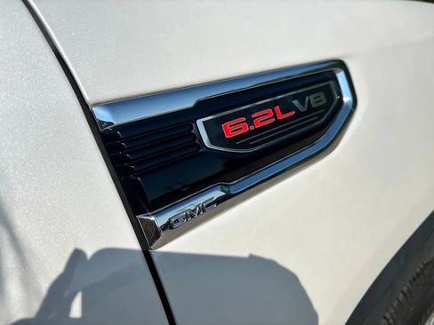 Used 2021 GMC Sierra 1500 Denali AWD/4WD image 12
