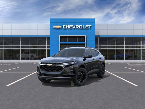 New 2026 Chevrolet Trax LT w/ Driver Confidence Package image 8