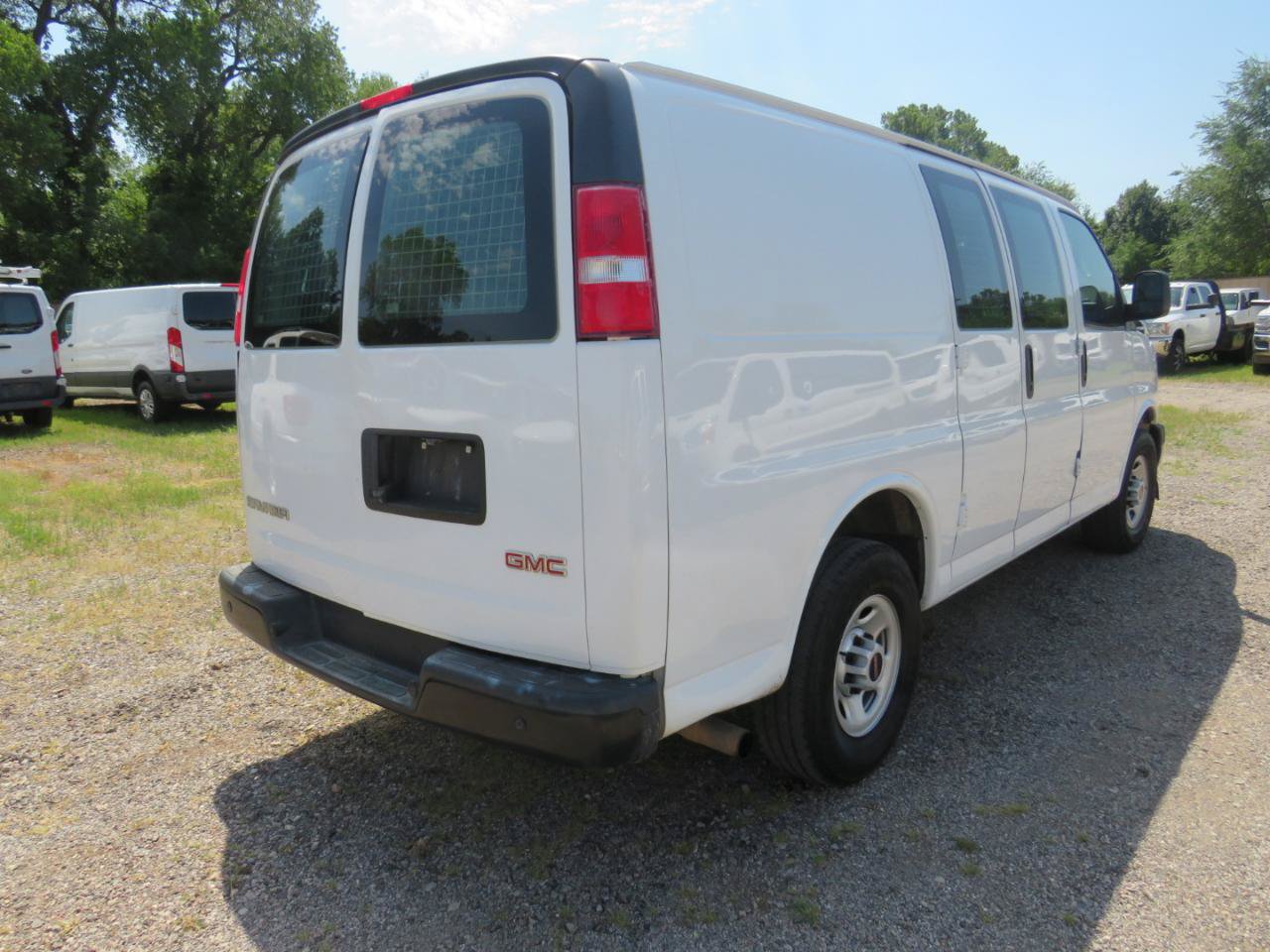 Used 2019 GMC Savana 2500 w/ Driver Convenience Package RWD image 5