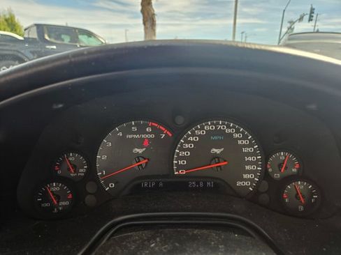 Used 2003 Chevrolet Corvette Convertible RWD image 17