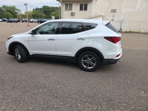 Used 2017 Hyundai Santa Fe Sport AWD/4WD image 5