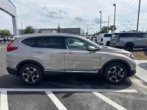 Used 2019 Honda CR-V Touring image 1
