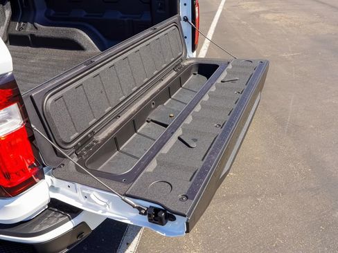 Used 2025 GMC Canyon Elevation w/ Convenience Package image 16