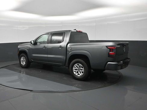 Used 2024 Nissan Frontier SV AWD/4WD image 6