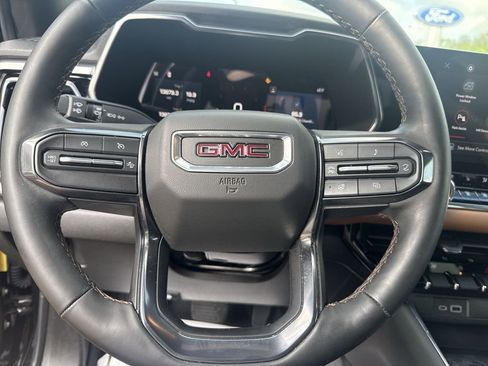 Used 2024 GMC Canyon AT4 w/ AT4 Premium Package image 15