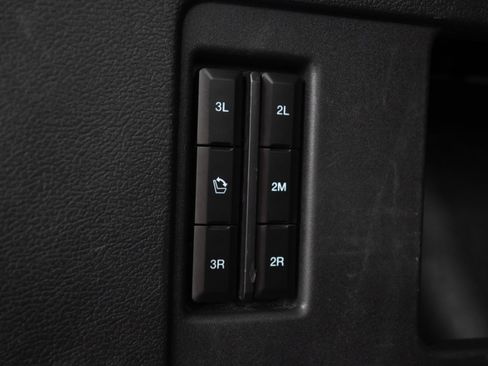 Used 2023 Ford Expedition Max XLT image 24