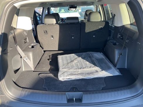 Used 2025 Hyundai Santa Fe XRT image 9