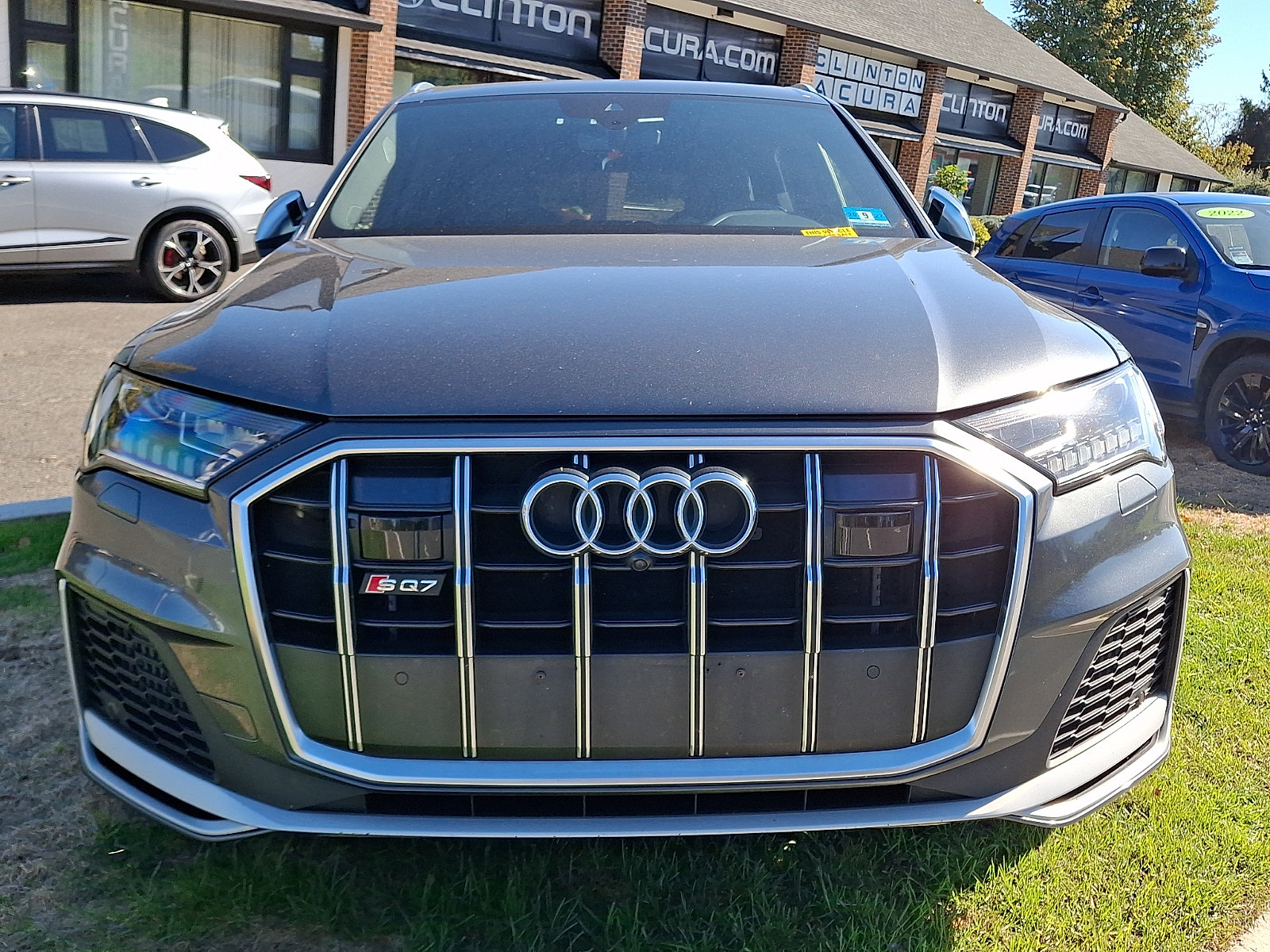 Used 2020 Audi SQ7 Premium Plus w/ Driver Assistance Package AWD/4WD image 2