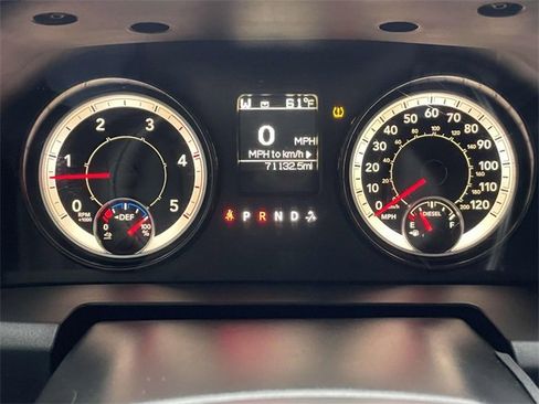 Used 2017 RAM 2500 SLT image 25