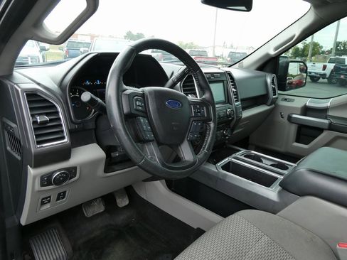 Used 2016 Ford F150 XLT w/ Equipment Group 302A Luxury image 20
