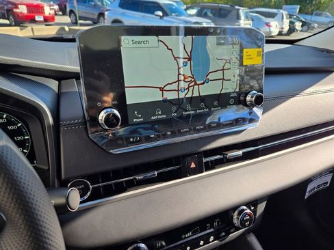 New 2025 Mitsubishi Outlander SE image 26