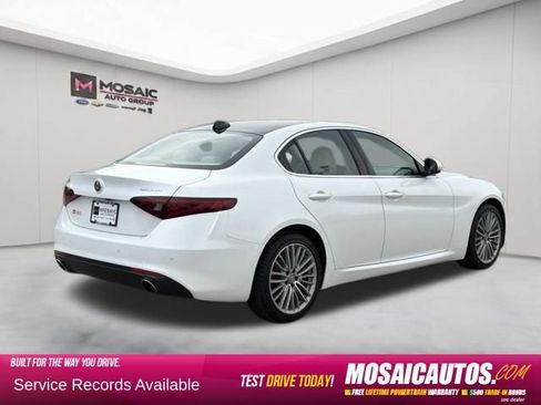 Used 2019 Alfa Romeo Giulia Ti w/ Quick Order Package 22X Lusso AWD/4WD image 7
