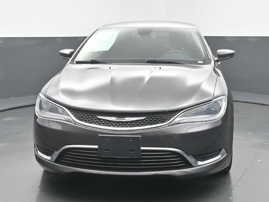 Used 2015 Chrysler 200 Limited w/ Convenience Group FWD image 1