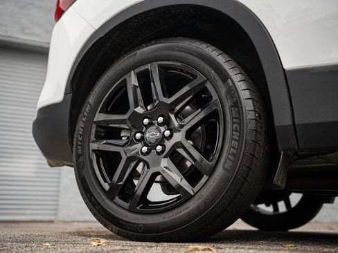 Used 2023 Chevrolet Blazer LT image 19