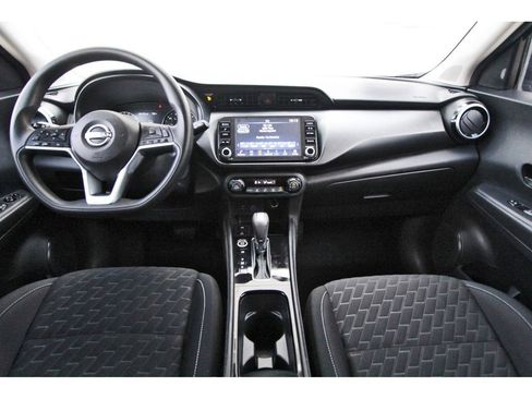 Used 2022 Nissan Kicks SV w/ Interior Electronics Package image 9
