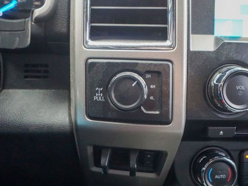 Used 2018 Ford F250 Lariat w/ Lariat Value Package image 24