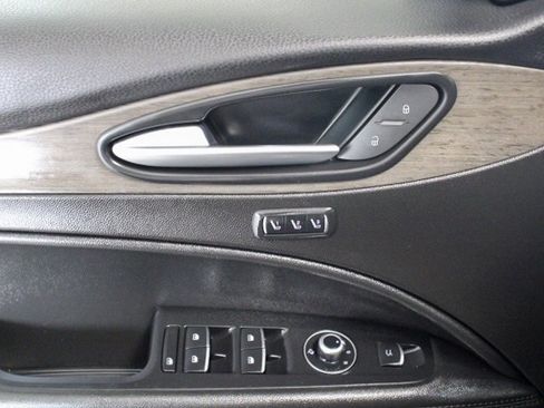 Used 2022 Alfa Romeo Stelvio Ti image 12