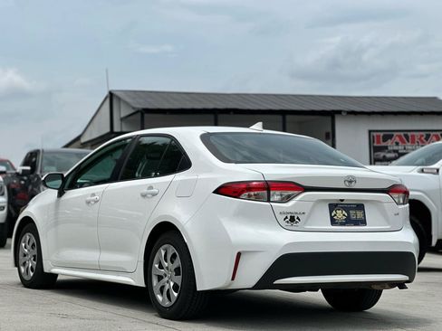 Used 2022 Toyota Corolla LE FWD image 5