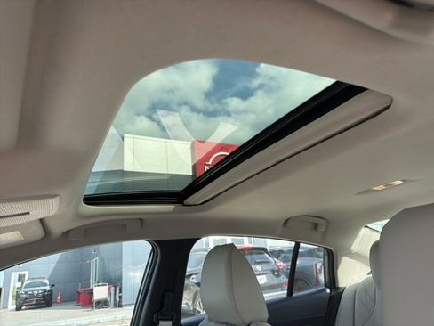 New 2026 Nissan Sentra SL w/ Floor Mat Package FWD image 9