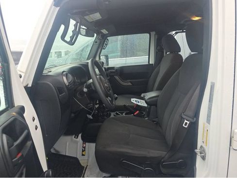 Used 2018 Jeep Wrangler Unlimited Sport AWD/4WD image 10