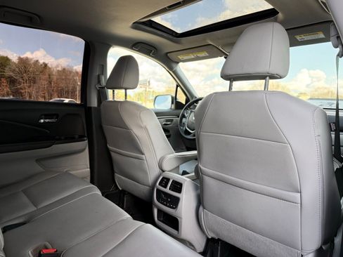 Used 2017 Honda Pilot EX-L image 23
