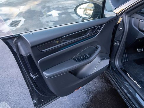 New 2025 Porsche Macan Turbo Electric image 25