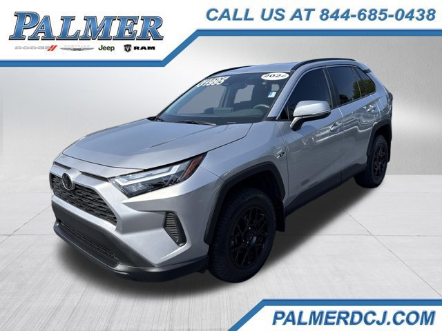Used 2024 Toyota RAV4 XLE FWD image 1
