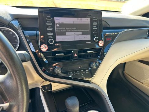 Used 2023 Toyota Camry LE image 25