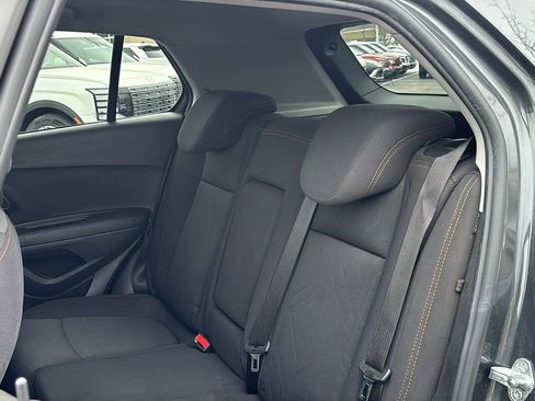 Used 2017 Chevrolet Trax LT image 27