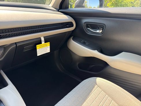 Certified 2026 Honda HR-V LX image 18