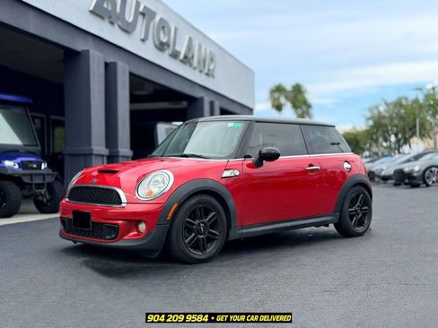 Used 2013 MINI Cooper S FWD image 1