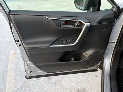 New 2025 Toyota RAV4 Limited image 13