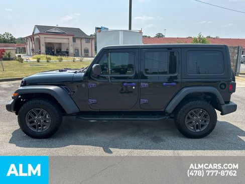 Used 2024 Jeep Wrangler Unlimited Sport AWD/4WD image 9