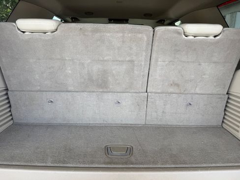 Used 2019 Cadillac Escalade Premium Luxury w/ LPO, Radiant Package AWD/4WD image 48