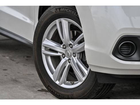 Used 2015 Acura RDX AWD image 3