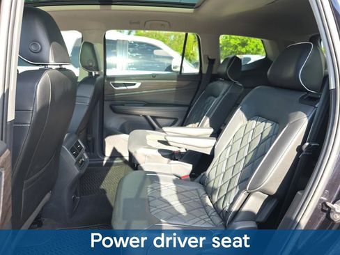 Used 2024 Volkswagen Atlas SEL Premium R-Line AWD/4WD image 11