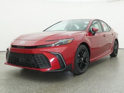 New 2026 Toyota Camry SE FWD image 32