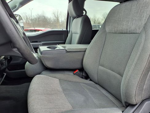 Used 2025 Ford F250 XLT image 3