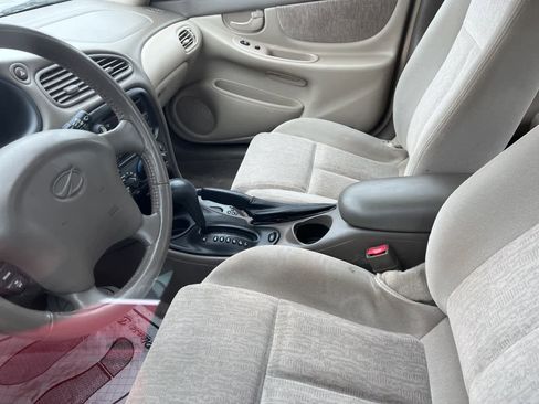 Used 2004 Oldsmobile Alero GL image 25