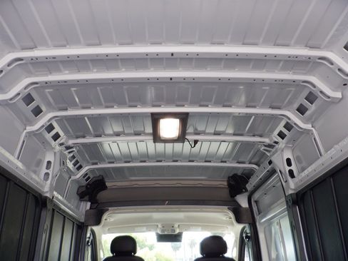 Used 2025 RAM ProMaster 3500 w/ Convenience Group FWD image 9