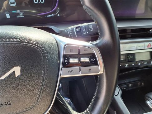 Used 2025 Kia Telluride S image 19