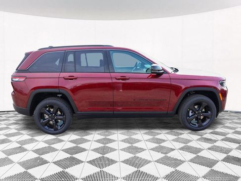 New 2026 Jeep Grand Cherokee Limited image 12