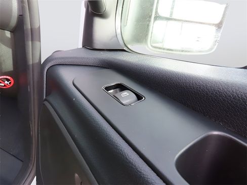 Used 2024 Mercedes-Benz Sprinter 3500 image 17