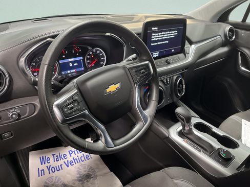 Used 2025 Chevrolet Blazer LT AWD/4WD image 29